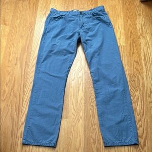 Calvin Klein 100% Cotton Lightweight Pants. Size 34Wx34L Blue